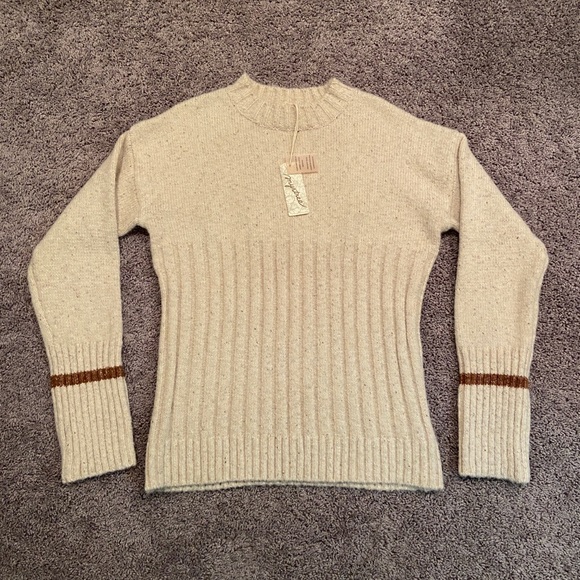 Mystree Cream Sweater with Vertical Stripes, Women’s Medium - Picture 3 of 12